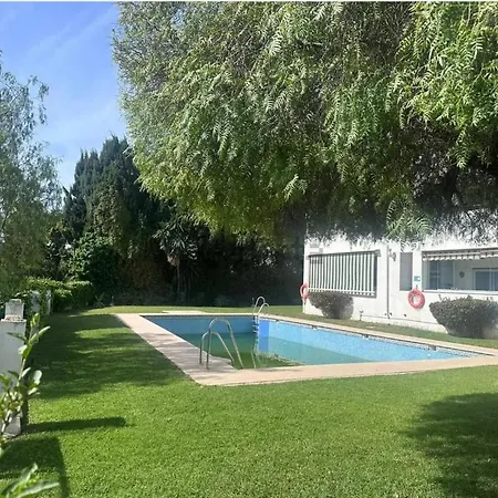2br & Pool & Terrace & Walk To Apartament