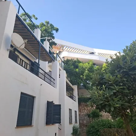 2br & Pool & Terrace & Walk To Torremolinos