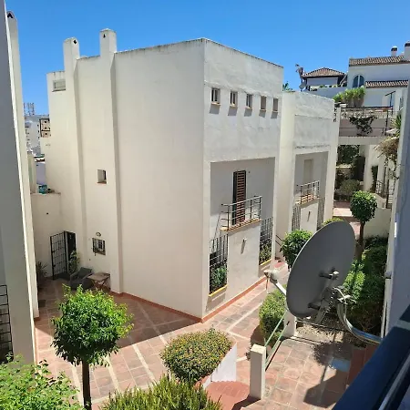 2br & Pool & Terrace & Walk To *